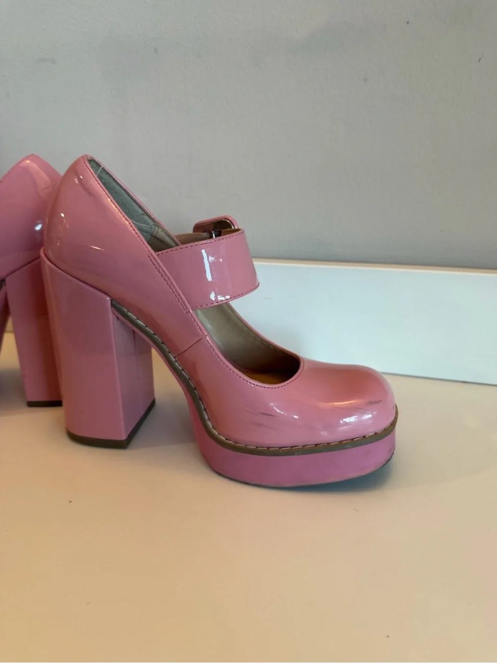 Steve Madden Pink Patent Leather Mary Jane Platform Heels Chunky Block Heel